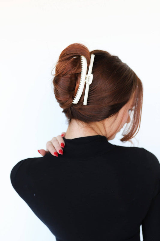 Kaxi Hair Clip I Bone