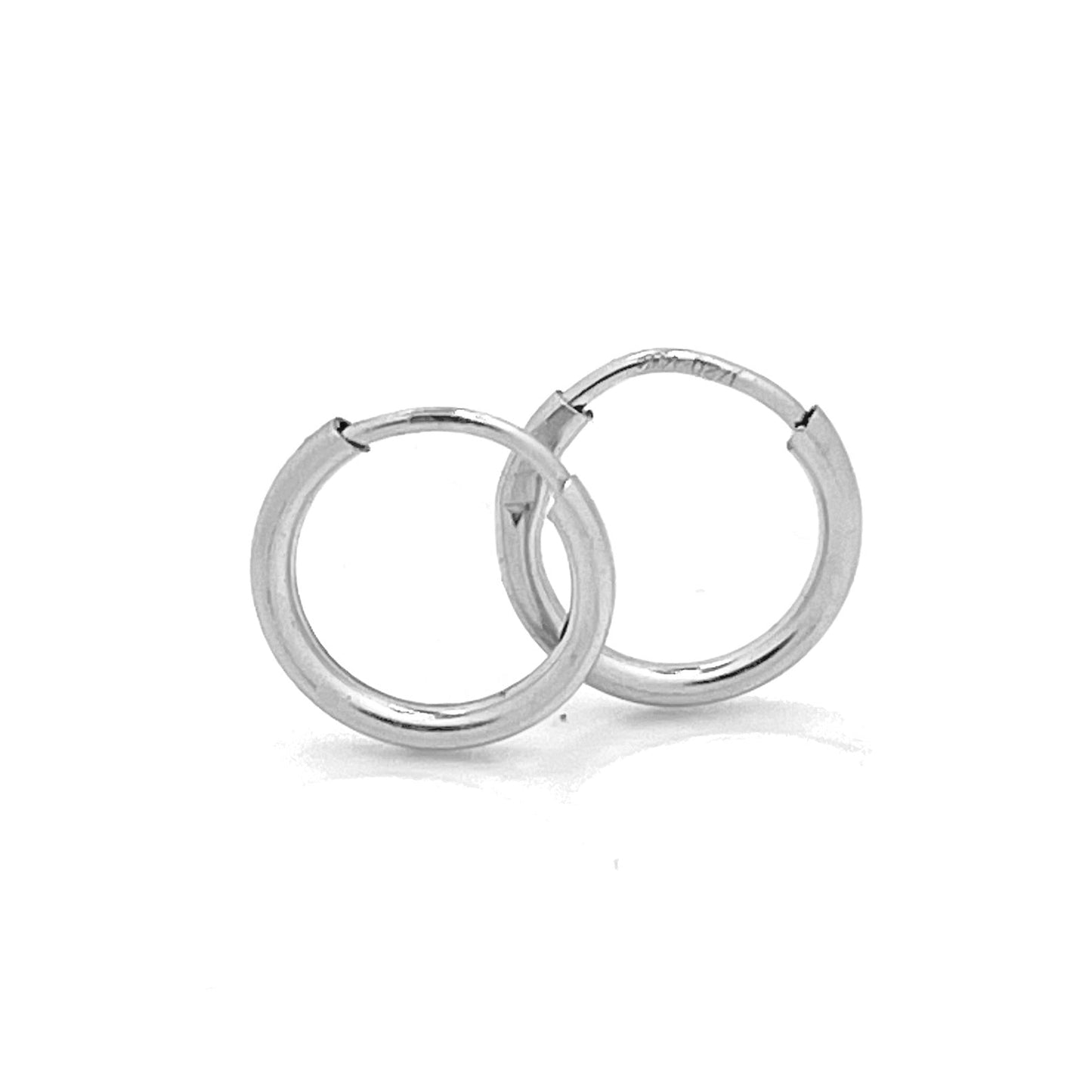Endless Huggie Earring - Silver