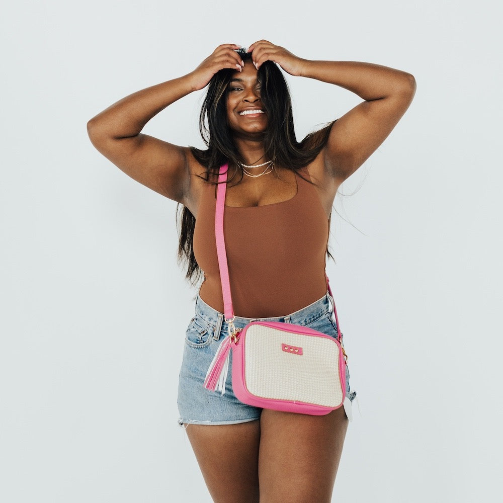 Silvia Straw Camera Bag - Fuchsia