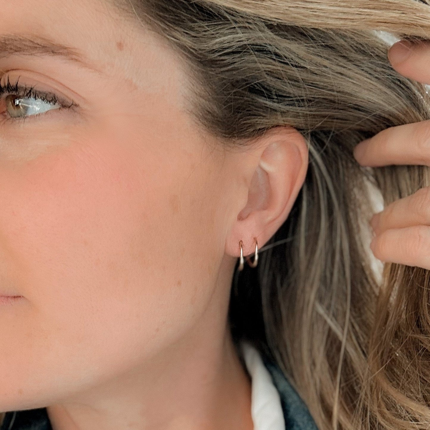 Twist-in Double Huggie Earrings