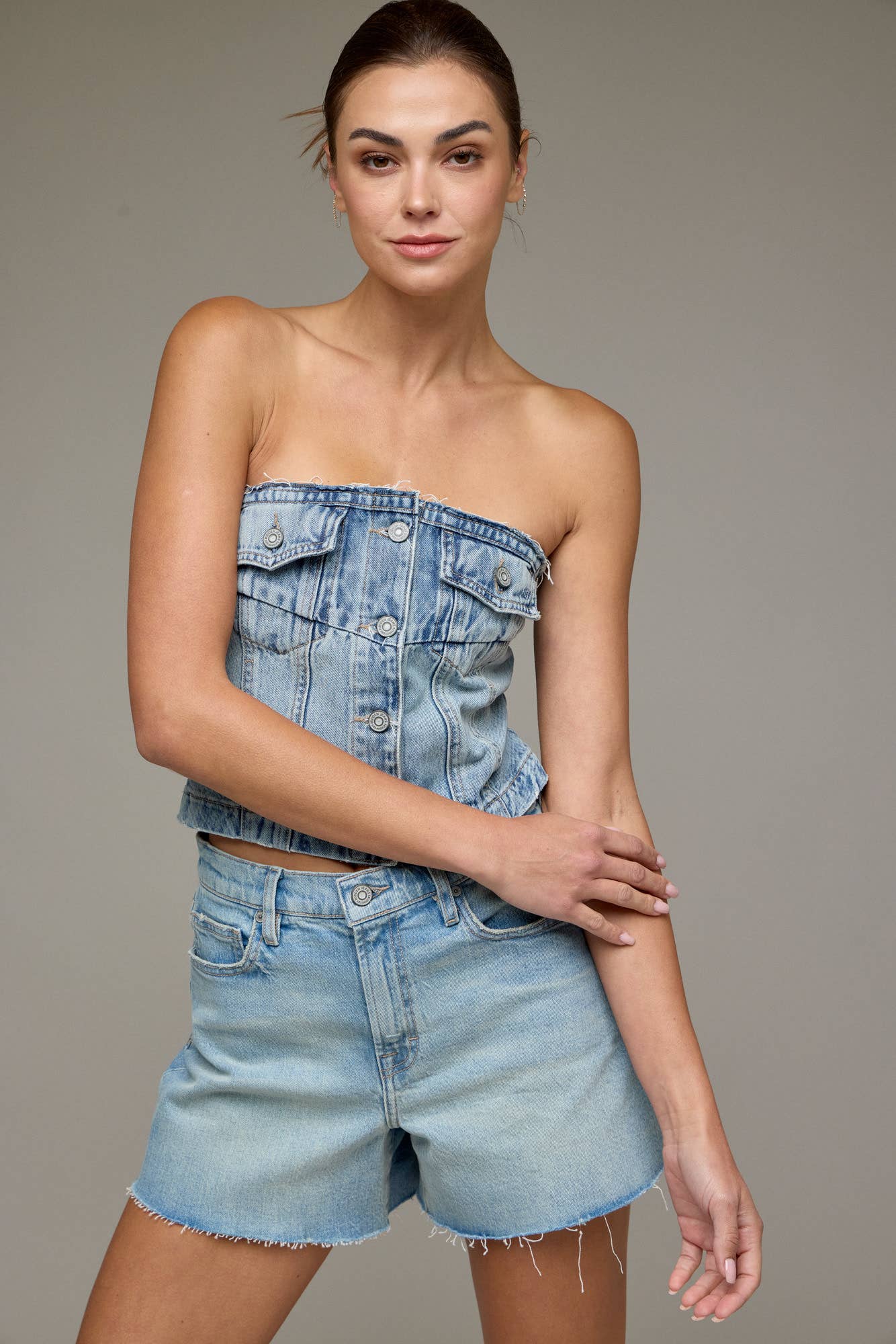 Ava Raw Hem Shorts