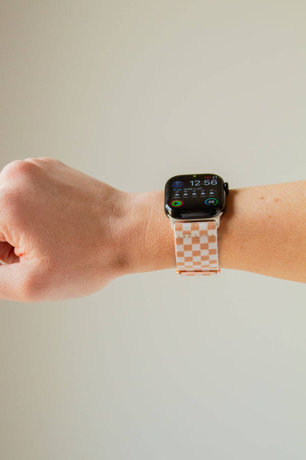 Tan Checkerboard Stretch Band