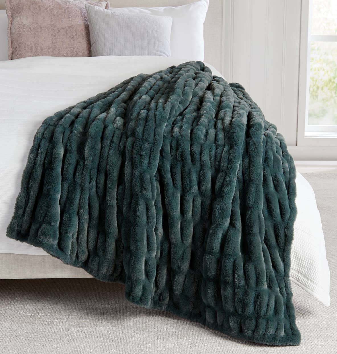 Luxury Heavyweight Ruched Throw Blankets