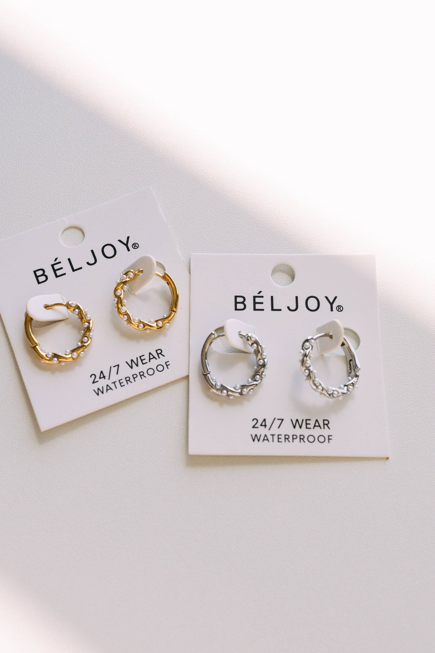 Ellie Pearl Hoops || Gold