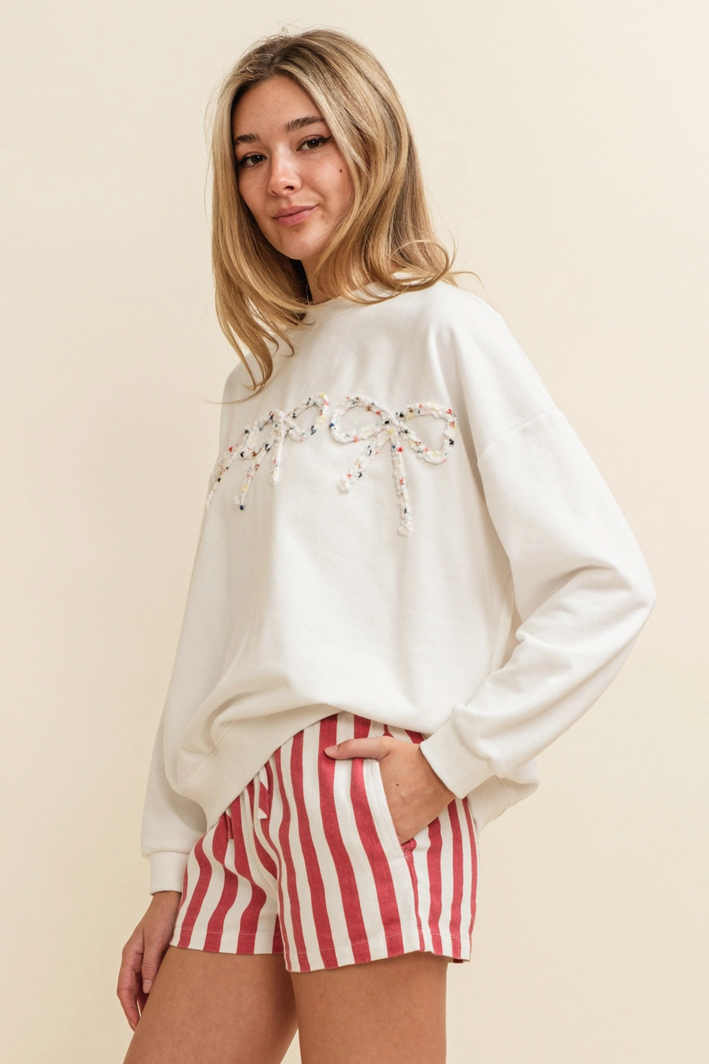 Bow Embroidered Crewneck