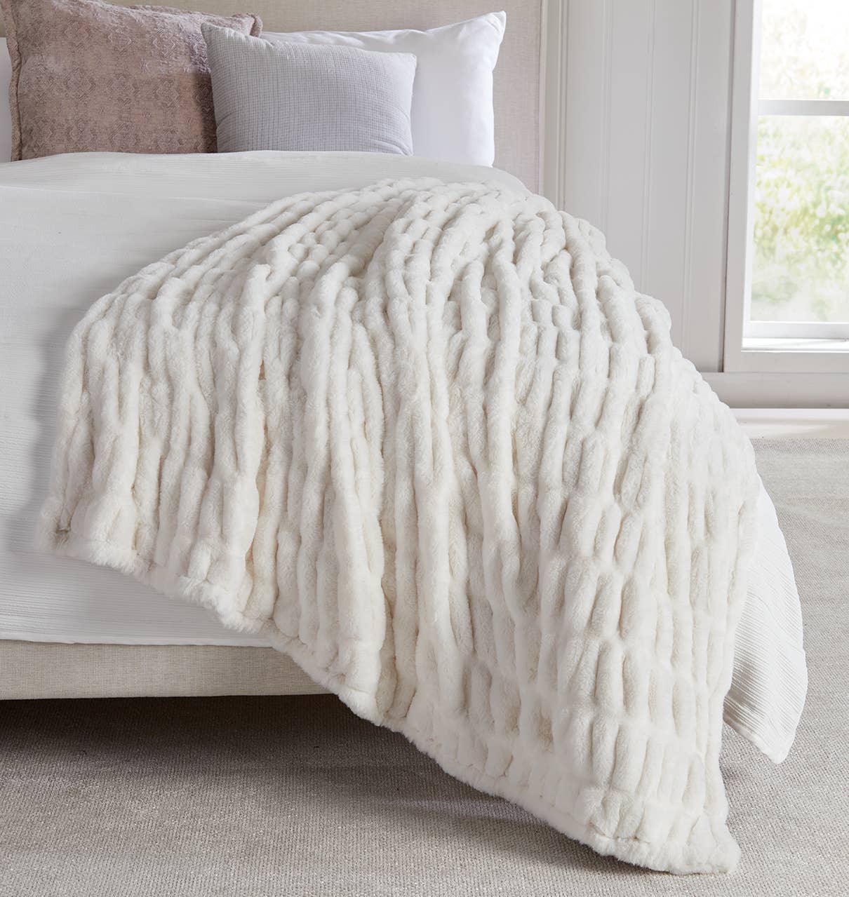 Luxury Heavyweight Ruched Throw Blankets