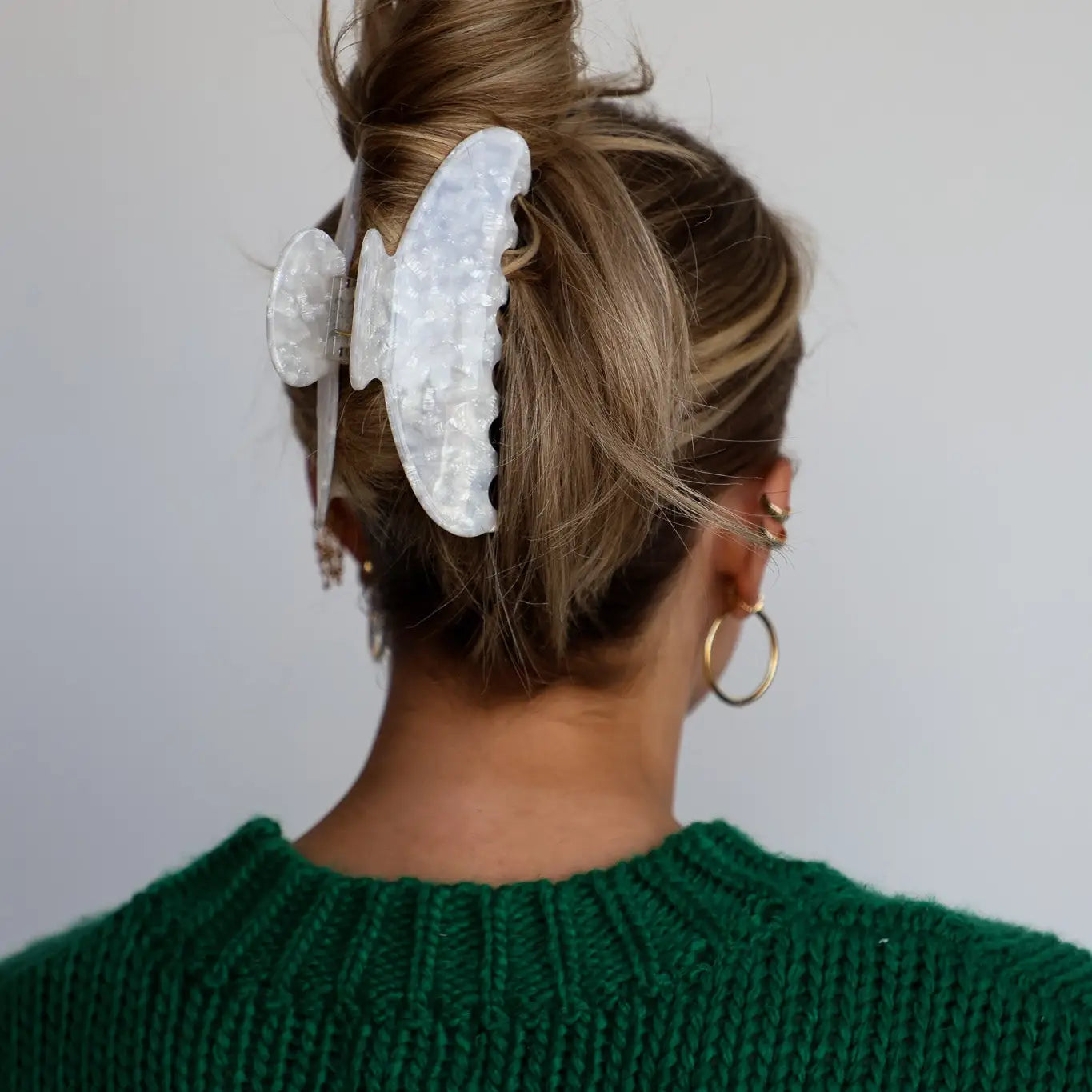 Pearl Claw Clip