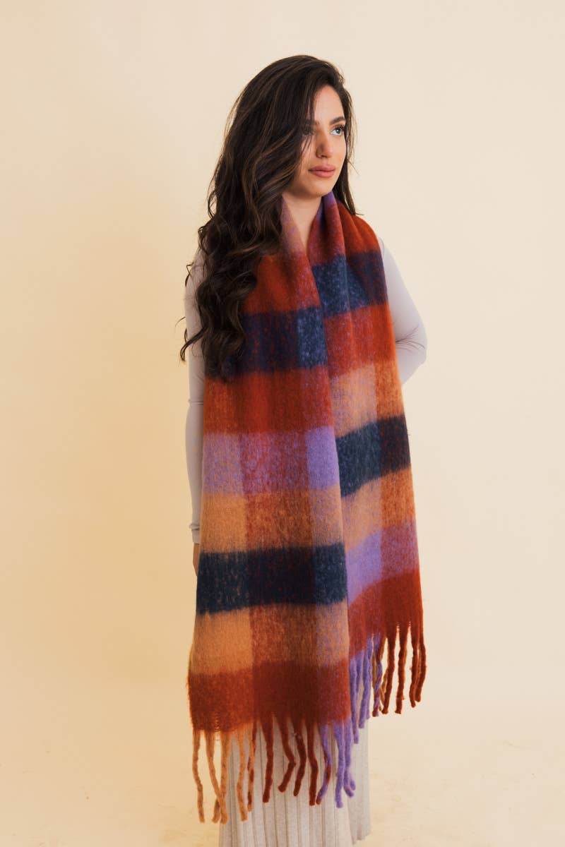 Oversized Fringe Scarf – Cozy Breeze