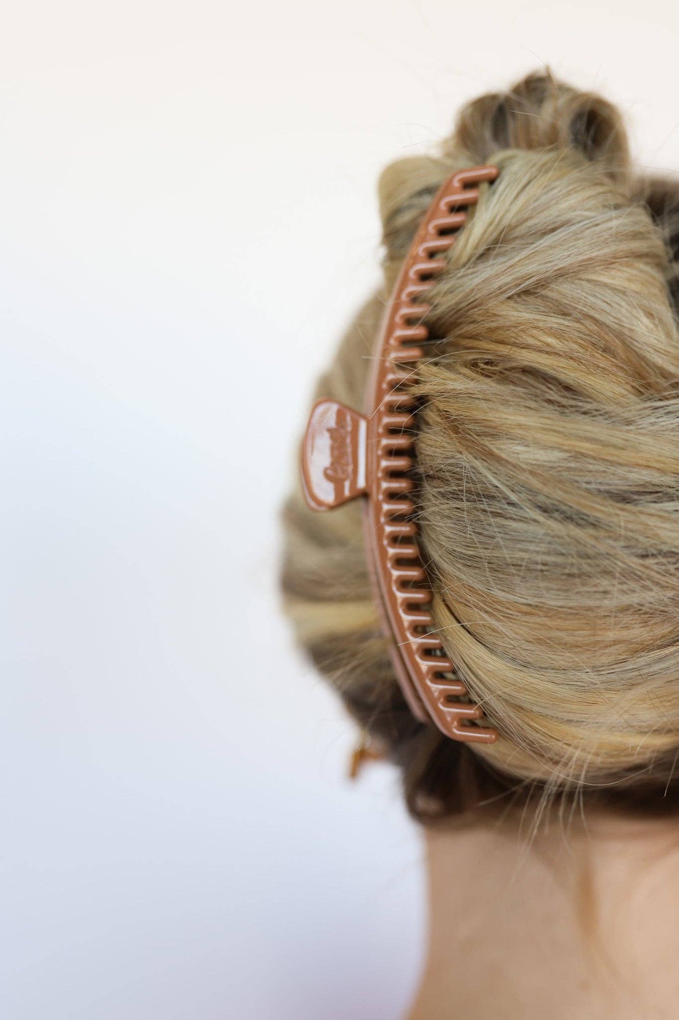 Kaxi Hair Clip I Dark Tortoise