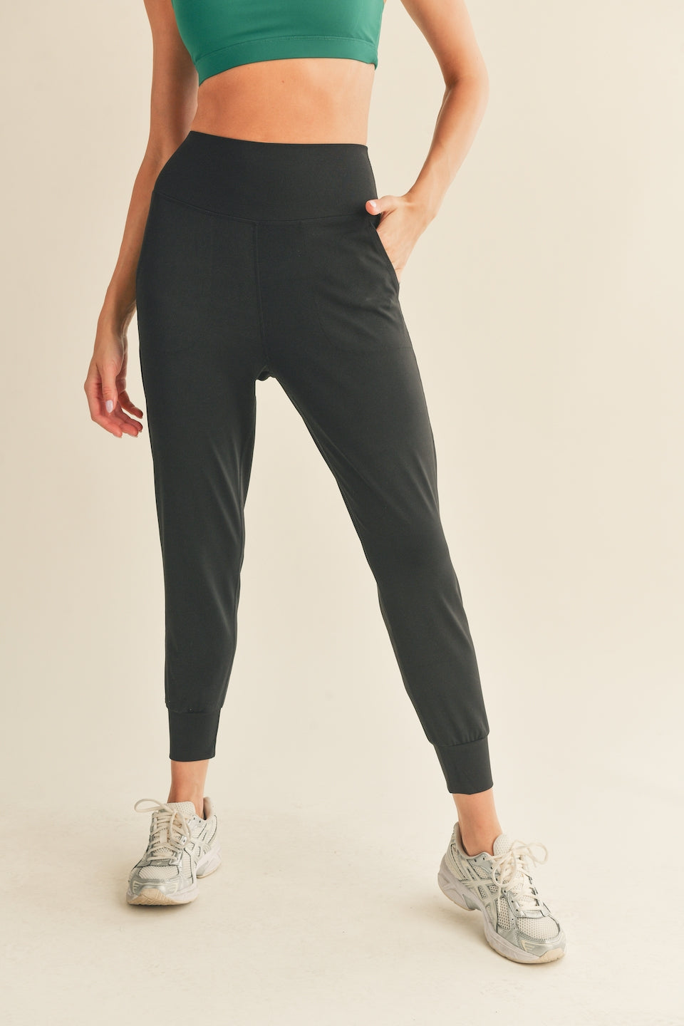 Soft Touched Relaxed Jogger