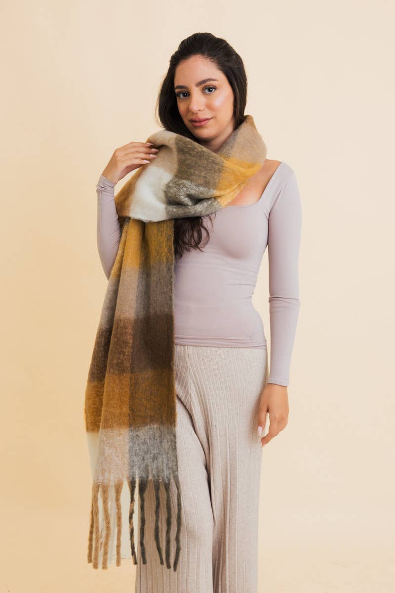 Oversized Fringe Scarf – Cozy Breeze - Pink
