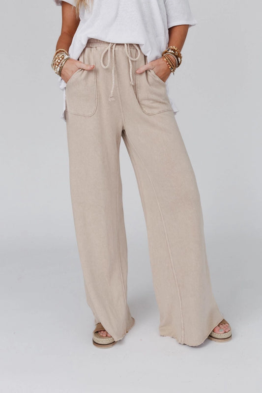 Relaxing Wide Leg Pant - Taupe