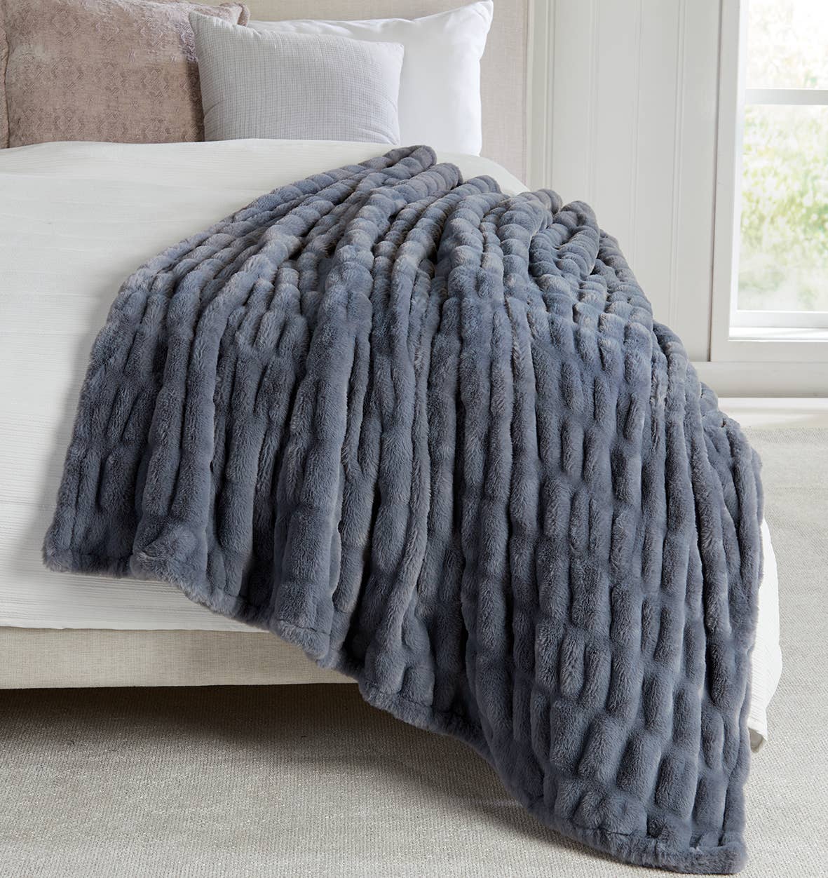 Luxury Heavyweight Ruched Throw Blankets