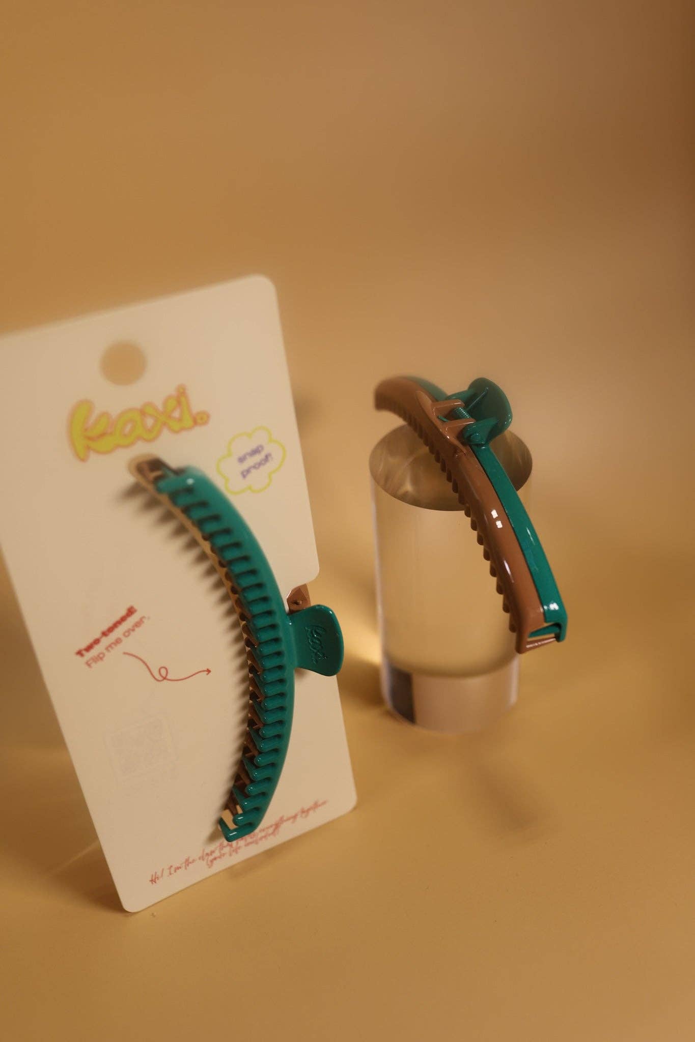 Kaxi Hair Clip I White + Brown